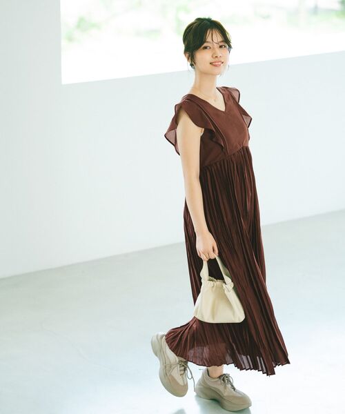 COHINA(コヒナ)の「リンクルプリーツワンピース 【低身長・小柄女性】(ワンピース・レディース・ブラウン/ブラック・SHORT/REGULAR)」の18枚目の写真