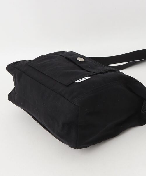 MHL.（エムエイチエル）の「MATT NYLON（ショルダーバッグ・レディース・ブラック/ホワイト系その他3・FREE）」の18枚目の写真