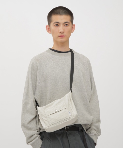 MHL.（エムエイチエル）の「MATT NYLON（ショルダーバッグ・レディース・ブラック/ホワイト系その他3・FREE）」の10枚目の写真