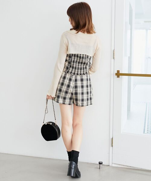 MAJESTIC LEGON（マジェスティックレゴン）の「バイカラーキャミ＆ショートボレロセット（ニット/セーター・レディース・ブラック/ベージュ/アイボリー/ブラック系その他・MEDIUM）」の8枚目の写真