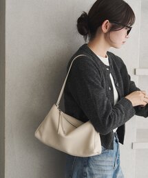russet ラシット ショルダーバッグ ホワイト ナイロン 斜め掛け 総柄 楽天市場】【未使用品】【バッグ】russet ラシット ショルダー