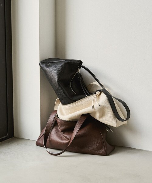 russet（ラシット）の「レザー2WAYショルダーバッグ（ショルダーバッグ・レディース・アイボリー/ブラック/ダークブラウン/サックスブルー・FREE）」の10枚目の写真