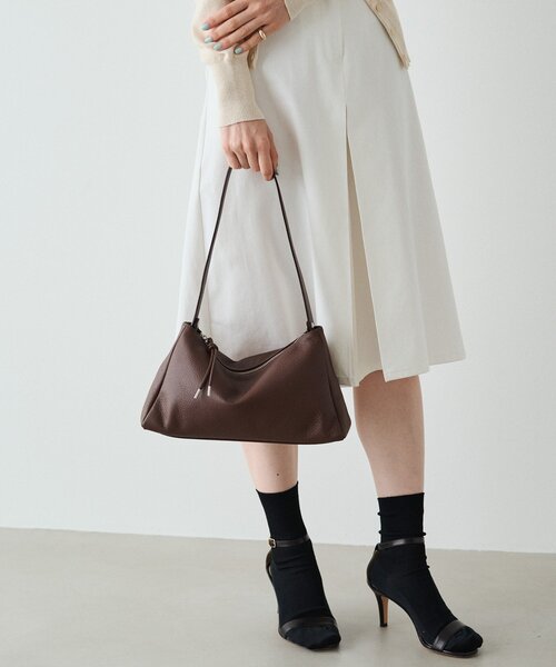 russet（ラシット）の「レザー2WAYショルダーバッグ（ショルダーバッグ・レディース・アイボリー/ブラック/ダークブラウン/サックスブルー・FREE）」の12枚目の写真