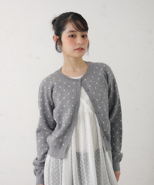 FCMM（エフシーエムエム）の「【日本限定】DOT CARDIGAN / ドットカーディガン（カーディガン/ボレロ・レディース・グレー/ネイビー/ホワイト/レッド・SMALL/MEDIUM）」の2枚目の写真
