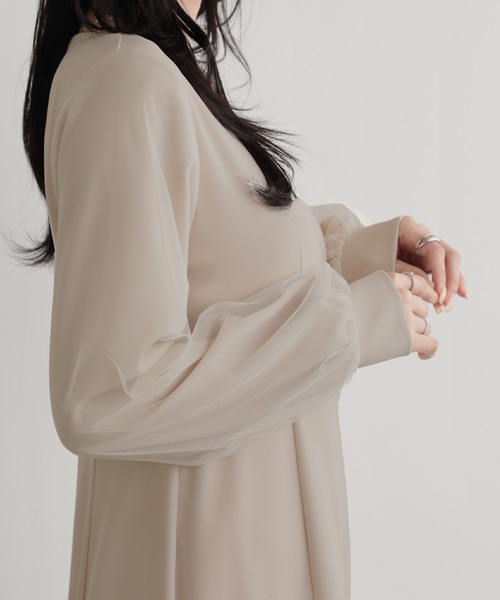 nouvellemoi(ヌーベルモイ)の「Vネックシアースリーブマーメイドワンピース(ワンピース・レディース・ブラック/チャコール/アイボリー・L/M/S)」の7枚目の写真