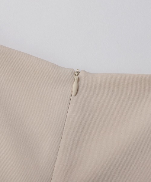 nouvellemoi(ヌーベルモイ)の「Vネックシアースリーブマーメイドワンピース(ワンピース・レディース・ブラック/チャコール/アイボリー・L/M/S)」の21枚目の写真