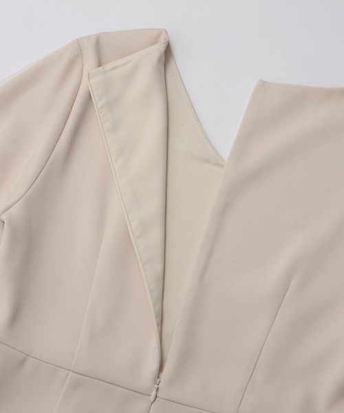 nouvellemoi(ヌーベルモイ)の「Vネックシアースリーブマーメイドワンピース(ワンピース・レディース・ブラック/チャコール/アイボリー・L/M/S)」の22枚目の写真