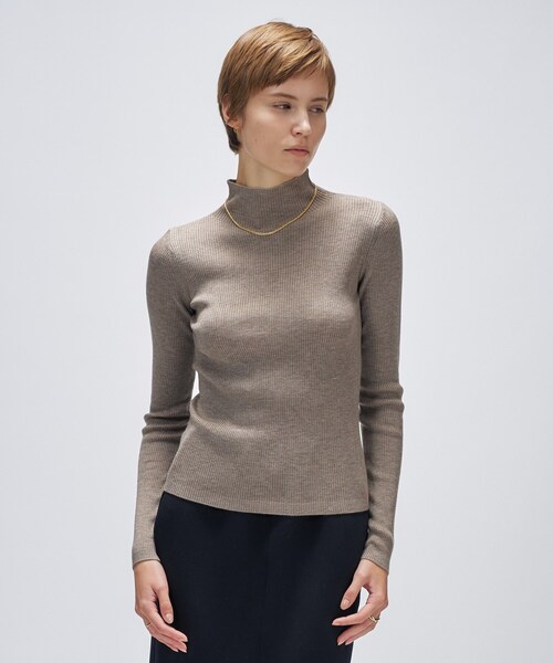 cloenc（クロエンス）の「【手洗い可】シルクカシミヤ混ハイネックニット（ニット/セーター・レディース・ブラック系8/グレー系4/ホワイト系9/ブラウン系8・02）」の4枚目の写真