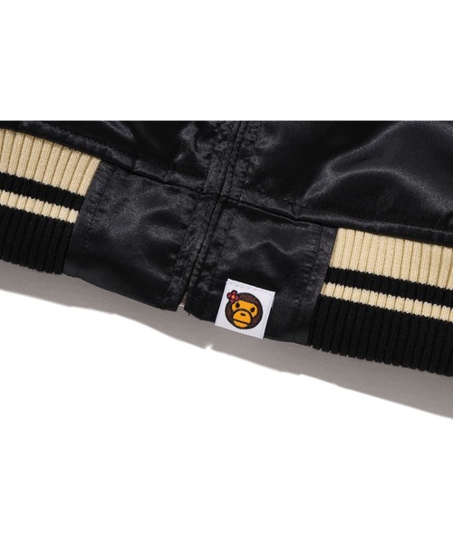 A BATHING APE(アベイシングエイプ)の「CRYSTAL STONE BABY LISA SOUVENIR JACKET(スカジャン・レディース・ブラック/パープル・SMALL/MEDIUM)」の11枚目の写真