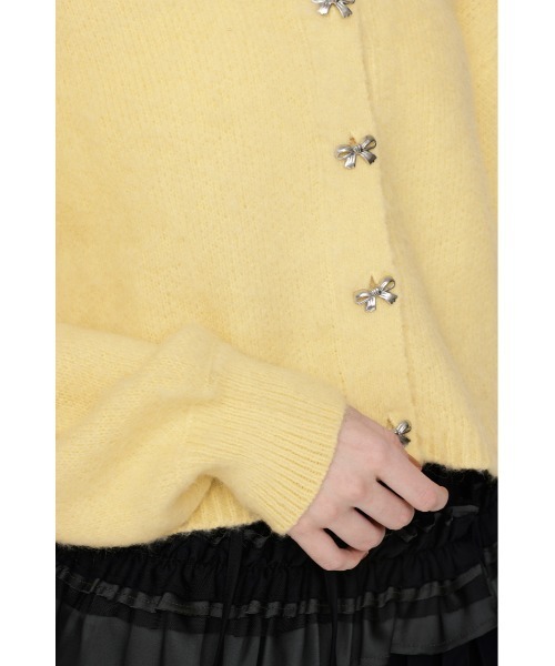 SLY（スライ）の「RIBBON BUTTON SHAGGY C/D リボンボタン シャギー カーデ 秋服 冬服（カーディガン/ボレロ・レディース・ライトイエロー/グレー/アイボリー・FREE）」の19枚目の写真