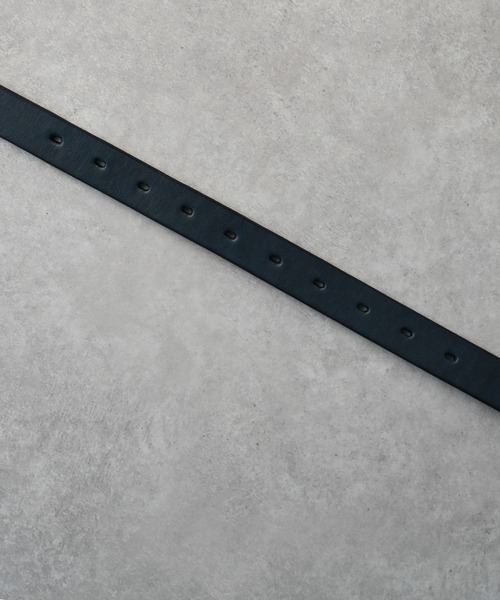 An+u(アンユー)の「25mm レザーベルト(ベルト・メンズ・ブラック/オリーブ/ネイビー/ダークブラウン/キャメル/レッド・ONE SIZE)」の9枚目の写真