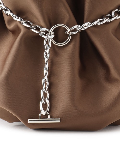 ADAM ET ROPE'(アダムエロペ)の「【サステナブル】チェーン巾着バッグ(ハンドバッグ・レディース・ブラック/ブラウン・FREE)」の18枚目の写真