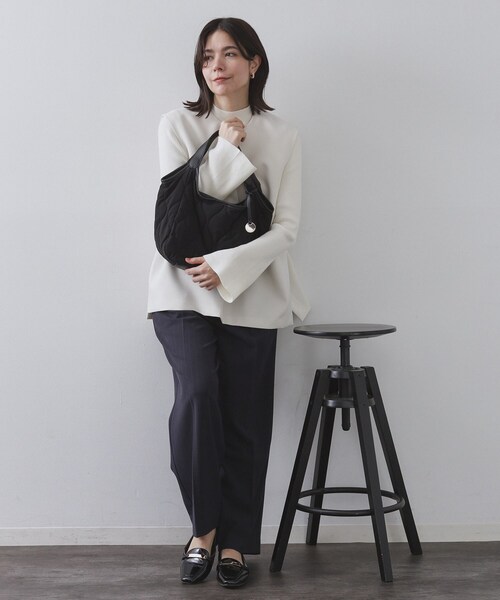 OPAQUE.CLIP（オペークドットクリップ）の「【フェイクファー／キルティング】くり手ミドルトートバッグ（トートバッグ・レディース・チャコールグレー/ブラック/ブラウン系その他5/ベージュ系6・00）」の8枚目の写真