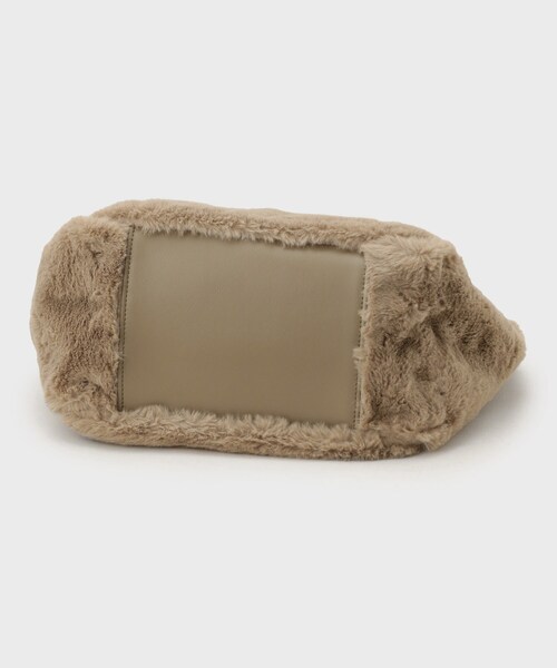 OPAQUE.CLIP（オペークドットクリップ）の「【フェイクファー／キルティング】くり手ミドルトートバッグ（トートバッグ・レディース・チャコールグレー/ブラック/ブラウン系その他5/ベージュ系6・00）」の19枚目の写真