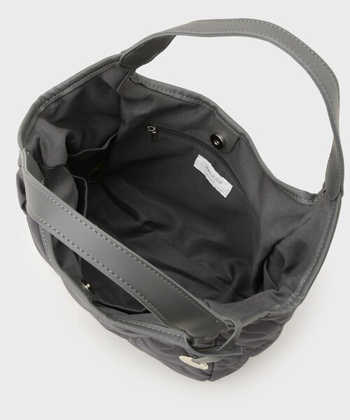 OPAQUE.CLIP（オペークドットクリップ）の「【フェイクファー／キルティング】くり手ミドルトートバッグ（トートバッグ・レディース・チャコールグレー/ブラック/ブラウン系その他5/ベージュ系6・00）」の21枚目の写真