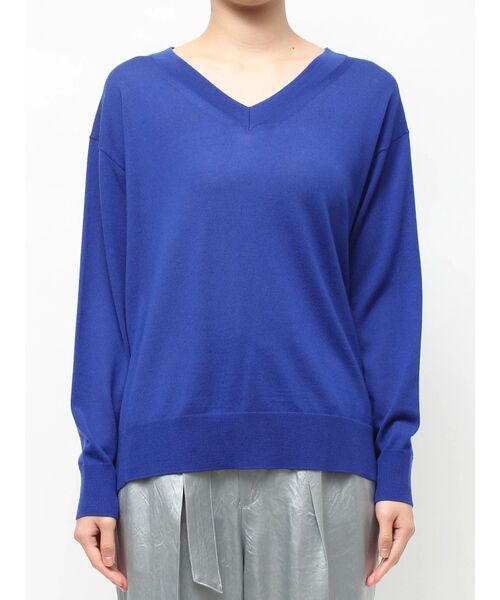 TONAL(トーナル)の「ロロピアーナウールVネックニット(ニット/セーター・レディース・グレー/ブルー/ブラック・MEDIUM)」の11枚目の写真