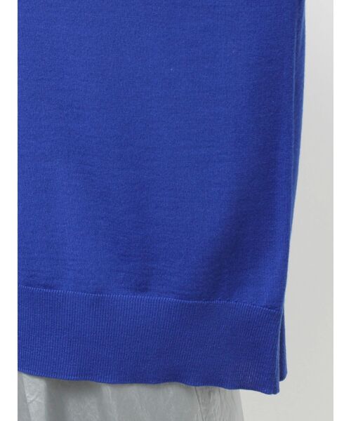 TONAL(トーナル)の「ロロピアーナウールVネックニット(ニット/セーター・レディース・グレー/ブルー/ブラック・MEDIUM)」の16枚目の写真