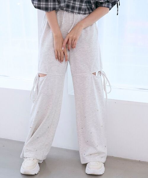 MAJESTIC LEGON（マジェスティックレゴン）の「スリット入りキラキラスウェットパンツ（スウェットパンツ・レディース・ブラック/チャコールグレー/オートミール・MEDIUM）」の7枚目の写真