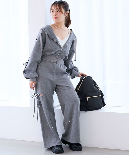 MAJESTIC LEGON（マジェスティックレゴン）の「スリット入りキラキラスウェットパンツ（スウェットパンツ・レディース・ブラック/チャコールグレー/オートミール・MEDIUM）」の12枚目の写真