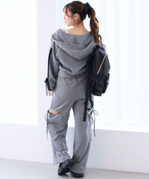 MAJESTIC LEGON（マジェスティックレゴン）の「スリット入りキラキラスウェットパンツ（スウェットパンツ・レディース・ブラック/チャコールグレー/オートミール・MEDIUM）」の13枚目の写真