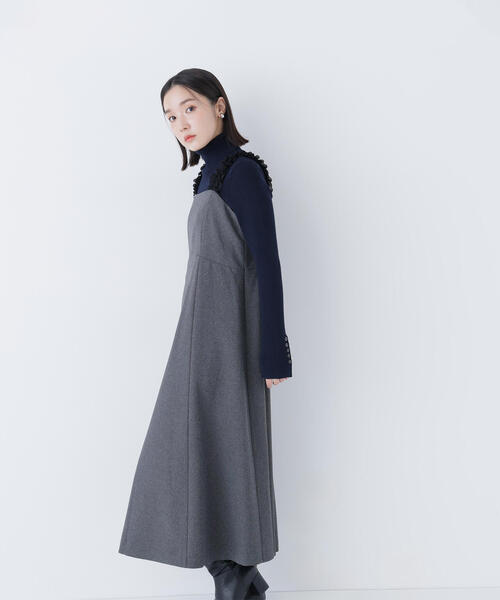 NATURAL BEAUTY BASIC（ナチュラルビューティーベーシック）の「◇【白宮みずほさんコラボ】フリルショルダージャンスカ（ジャンパースカート・レディース・ベージュ系その他/グレー系その他/ブラック系その他・P/S/SMALL/MEDIUM）」の16枚目の写真