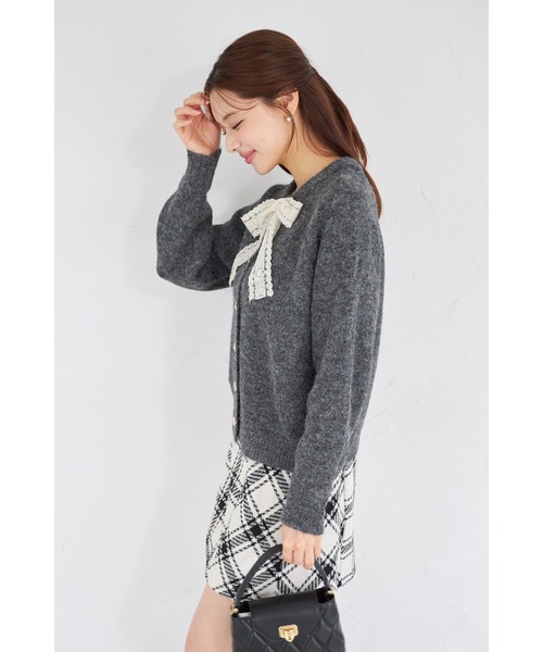 tocco closet（トッコ　クローゼット）の「【ZOZO限定】ハート釦レースボウタイニットカーディガン（カーディガン/ボレロ・レディース・アイボリー/ブラック/グレー・M）」の19枚目の写真