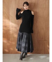 SNIDEL | Sustainableコールドショルダーニットワンピース(ワンピース)