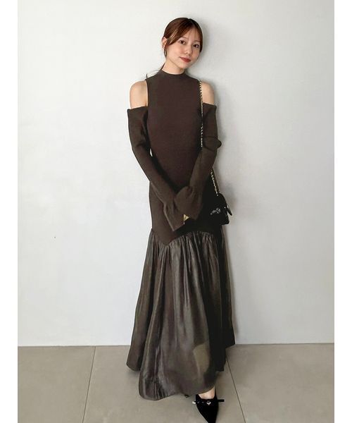 Sustainableコールドショルダーニットワンピース（ワンピース