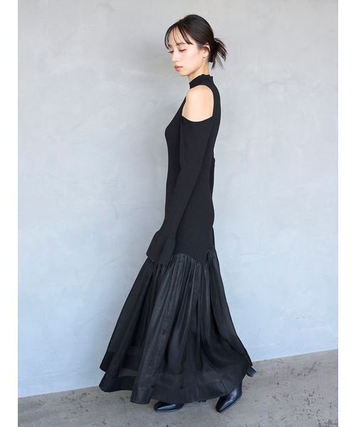 Sustainableコールドショルダーニットワンピース（ワンピース