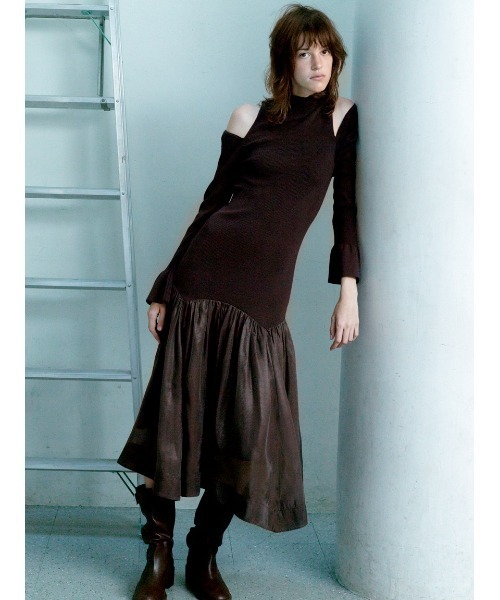 美品✴︎SNIDEL スナイデル コールドショルダーワンピース SNIDEL（スナイデル） ワンピース コールドショルダーセットアップ