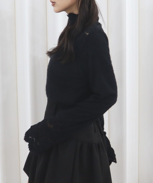 CECIL McBEE（セシルマクビー）の「レース切替ハイネックニットプルオーバー（ニット/セーター・レディース・ホワイト/ブラック・MEDIUM）」の5枚目の写真