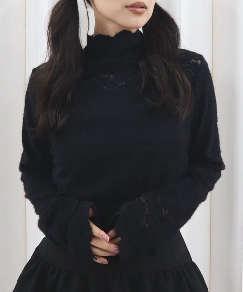 CECIL McBEE（セシルマクビー）の「レース切替ハイネックニットプルオーバー（ニット/セーター・レディース・ホワイト/ブラック・MEDIUM）」の4枚目の写真