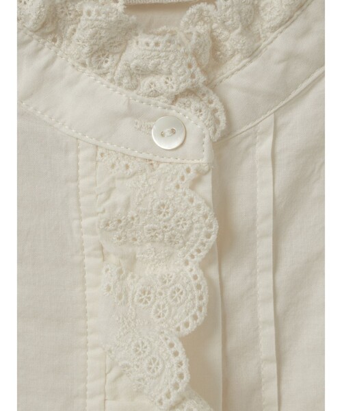 MidiUmi（ミディウミ）の「MidiUmi ピンタックレースシャツ（シャツ/ブラウス・レディース・オフホワイト/ブラック/アイボリー・FREE）」の6枚目の写真