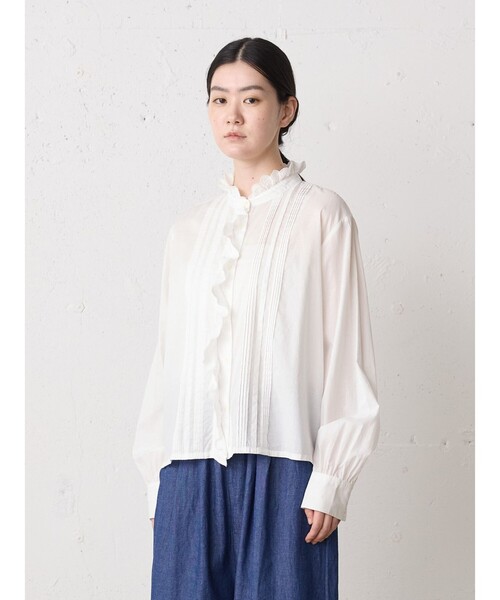 MidiUmi（ミディウミ）の「MidiUmi ピンタックレースシャツ（シャツ/ブラウス・レディース・オフホワイト/ブラック/アイボリー・FREE）」の8枚目の写真