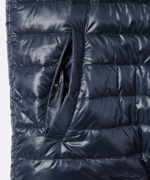 HERNO（ヘルノ）の「HERNO REVERSIBLE DOWN VEST ヘルノ リバーシブル ダウンベスト（ダウンベスト・メンズ・ネイビー系1・50）」の10枚目の写真