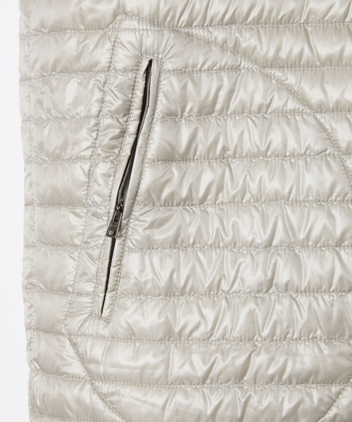 HERNO（ヘルノ）の「HERNO REVERSIBLE DOWN VEST ヘルノ リバーシブル ダウンベスト（ダウンベスト・メンズ・ネイビー系1・50）」の13枚目の写真