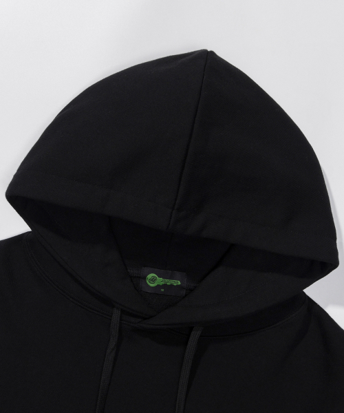 ESCAPEFROM（エスケープフロム）の「ESCF アーチロゴプリント フードパーカー ブラック（パーカー・レディース・その他・X-LARGE/MEDIUM/LARGE）」の4枚目の写真