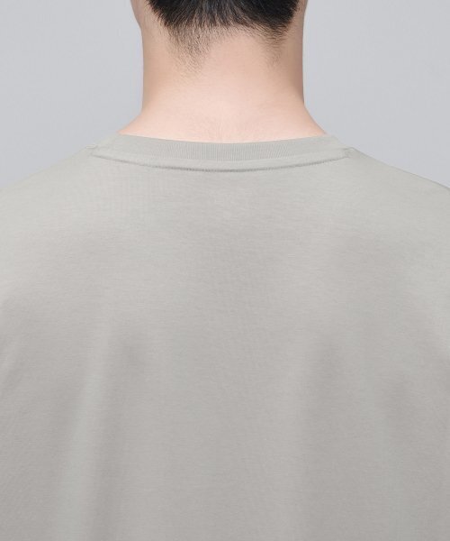 MUSINSA STANDARD（ムシンサスタンダード）の「スーピマリラックスドクルーネック長袖Tシャツ[マッシュルーム]（Tシャツ/カットソー・メンズ・その他・SMALL/MEDIUM/LARGE/X-LARGE/XX-LARGE）」の5枚目の写真