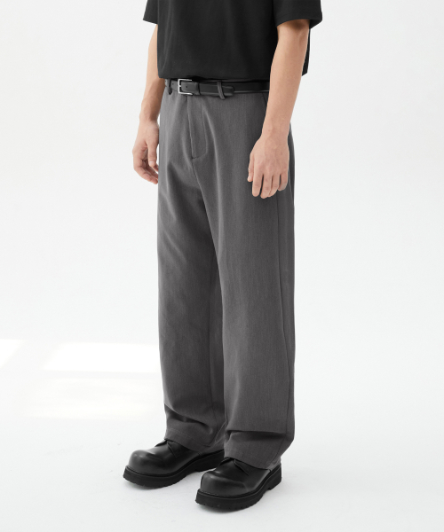 TRILLION(トリリオン)の「エッセンシャルセミワイドスラックス(グレー)(スラックス・メンズ・その他・MEDIUM/LARGE/X-LARGE)」の1枚目の写真