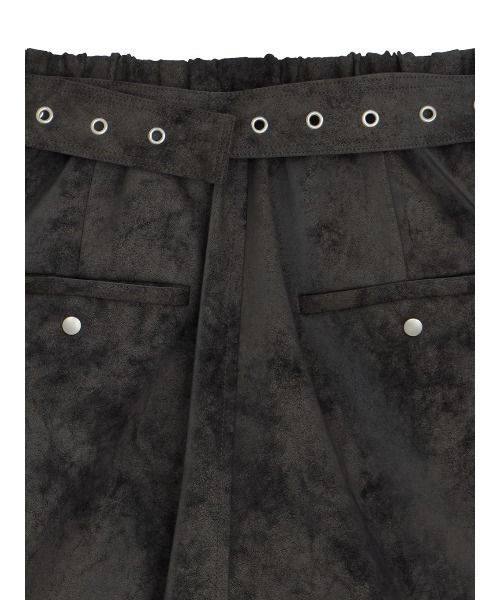 Ameri（アメリ）の「UND CRUSHED BERMUDA PANTS（その他パンツ・レディース・ブラック/ベージュ・SMALL/MEDIUM）」の12枚目の写真