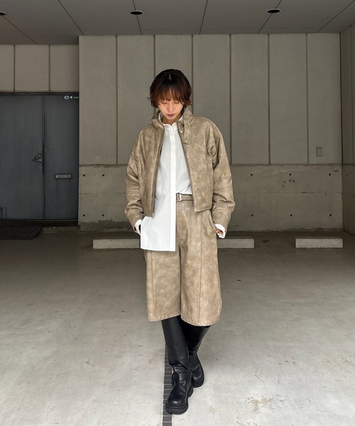 Ameri（アメリ）の「UND CRUSHED BERMUDA PANTS（その他パンツ・レディース・ブラック/ベージュ・SMALL/MEDIUM）」の5枚目の写真