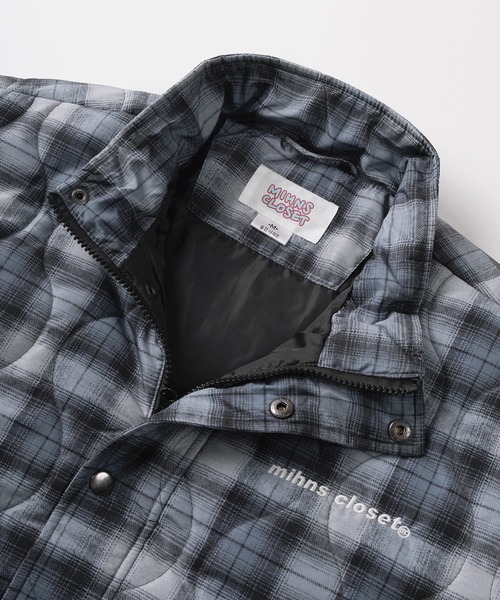 mihns closet(ミンズクローゼット)の「【76】【mihns closet/ミンズクローゼット】 スタンドカラー チェック キルティング ブルゾン/ワンポイントロゴ /ドローコード/ユニセックス(ブルゾン・レディース・ダークグリーン/グレー/ブラック・M/L/XL)」の5枚目の写真