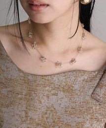 atlo（アトロ）の「オケージョンお呼ばれ同窓会結婚式クリアビーズバブル（ネックレス）」