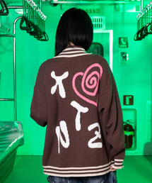 XTONZ（エクストーンズ）の「XTK117 レブロン トラック ニット ジップアップ (ブラウン)（カーディガン/ボレロ）」