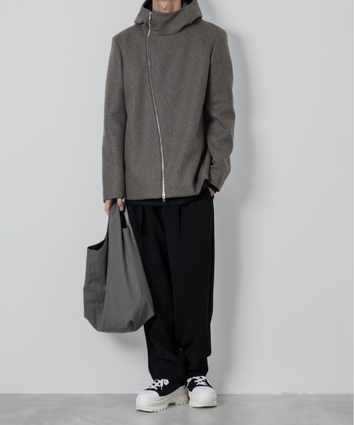 ATTACHMENT（アタッチメント）の「ウール・カシミヤ ダブルメルトン ラウンドジップ フーデッドコート / WO/CA DOUBLE MELTON ROUND ZIP HOODED COAT（ブルゾン・メンズ・グレー系/ブラック・1/2/3/4）」の12枚目の写真