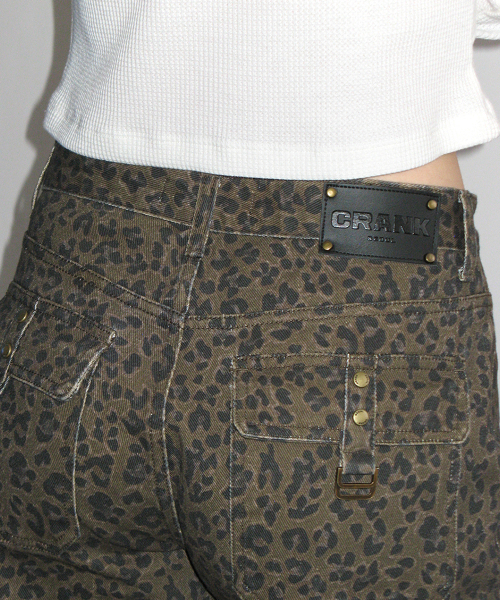 CRANK(クランク)の「レオパードカーゴパンツ_ブラウン(その他パンツ・レディース・その他・SMALL/MEDIUM)」の3枚目の写真