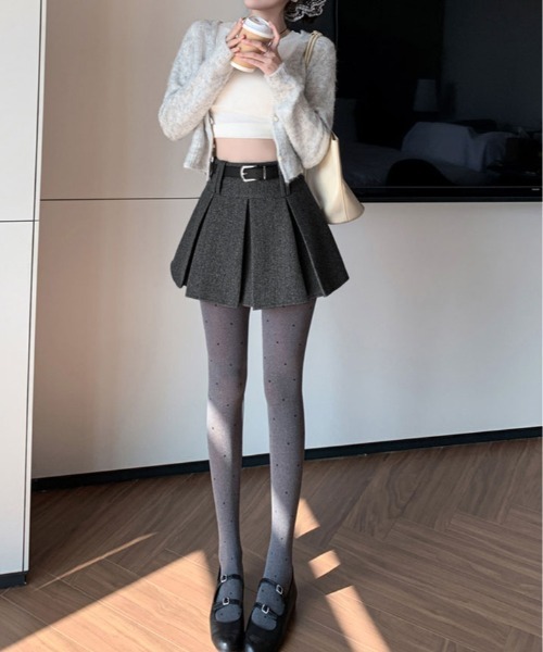 kirakiraShop（キラキラショップ）の「ウールタッチ ベルト付き プリーツ ミニ スカート（スカート・レディース・ブラック/チャコール・M/S/L）」の8枚目の写真