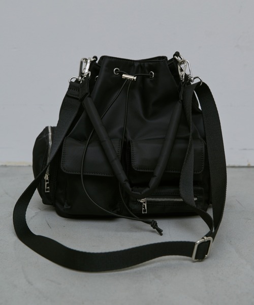 AIC.（エーアイシー）の「2WAYアウトポケットナイロンバック（ショルダーバッグ・レディース・ブラック/アイボリー・FREE）」の9枚目の写真