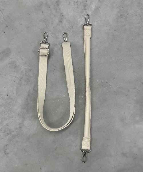 AIC.（エーアイシー）の「2WAYアウトポケットナイロンバック（ショルダーバッグ・レディース・ブラック/アイボリー・FREE）」の6枚目の写真