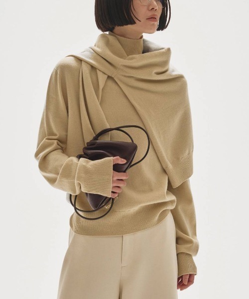 TODAYFUL(トゥデイフル)の「TODAYFUL Drawstring Leather Bag 12521027(ハンドバッグ・レディース・ブラウン/ブラック・FREE)」の12枚目の写真